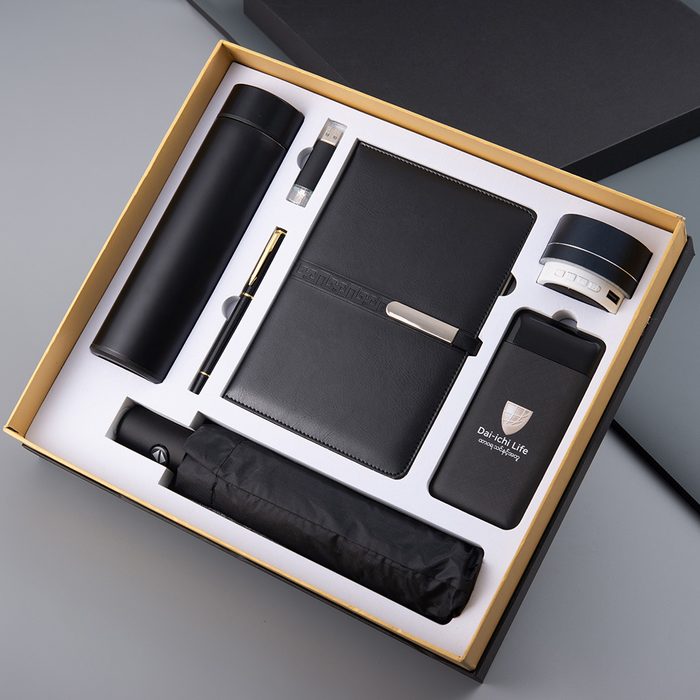 เซ็ตของขวัญพรีเมียม 7 ชิ้น
